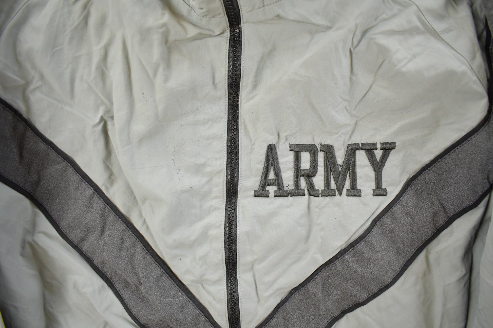 Vintage 1990s Army Fitness Windbreaker Jacket Men's XL from propervintagecanada