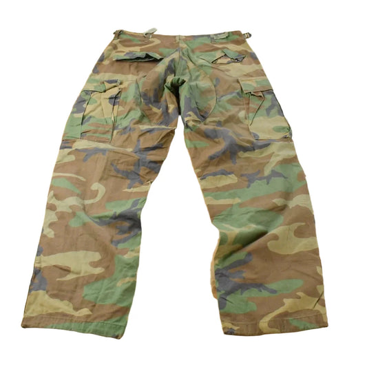 Vintage 1990s Army Woodland Camouflage Cargo Pants Men's Small from propervintagecanada