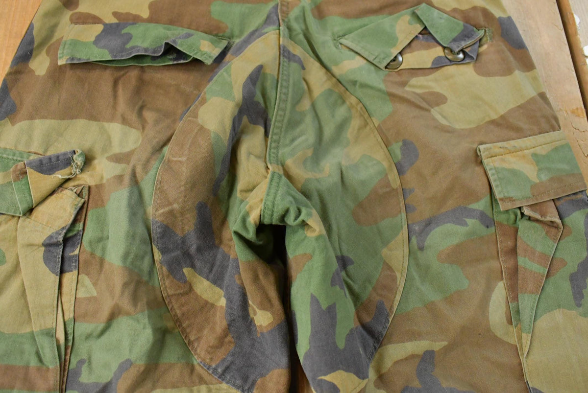 Vintage 1990s Army Woodland Camouflage Cargo Pants Men's Small from propervintagecanada