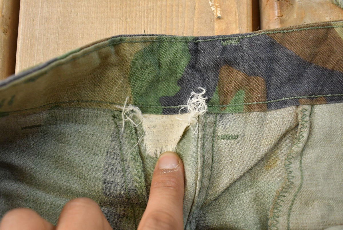 Vintage 1990s Army Woodland Camouflage Cargo Pants Men's Small from propervintagecanada