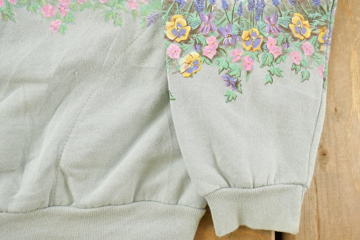 Vintage 1990s Artisans Floral Cardigan Sweatshirt Women's L from propervintagecanada