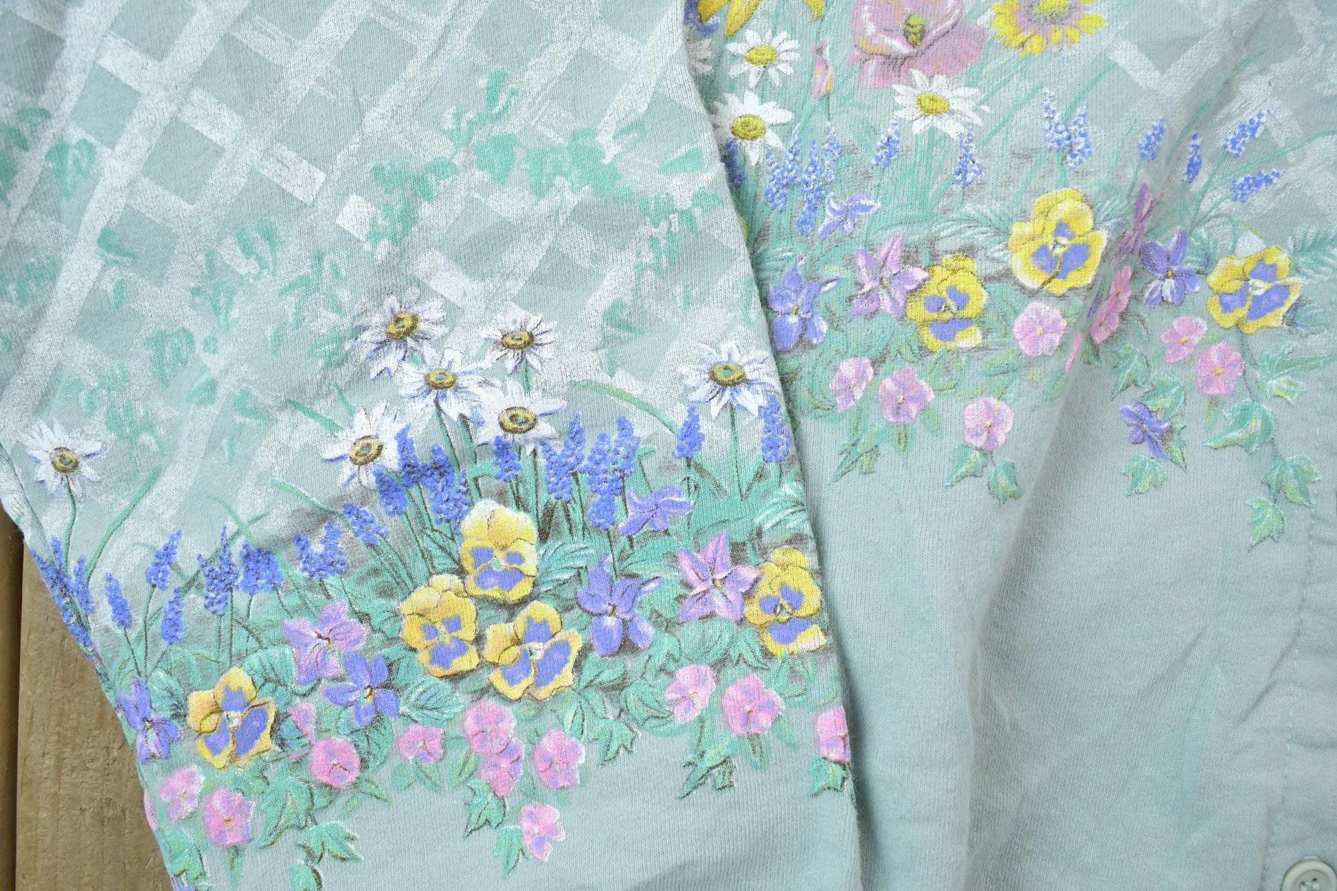 Vintage 1990s Artisans The Art Of Apparel Floral Theme Full Button Down Sweatshirt Women's XL from propervintagecanada