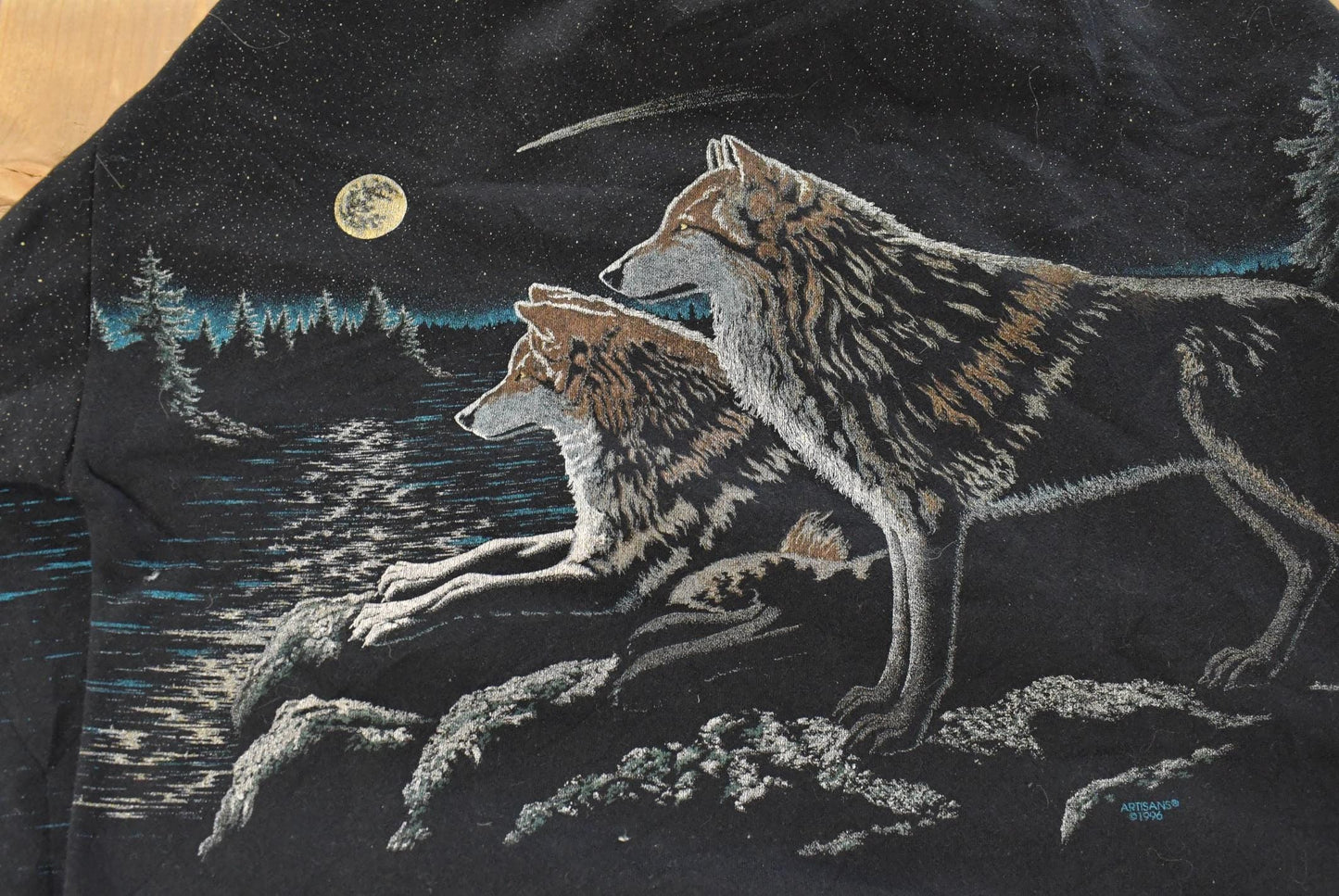 Vintage 1990s Artisans Wolf Graphic Henley Crewneck Sweatshirt Mens Large from propervintagecanada