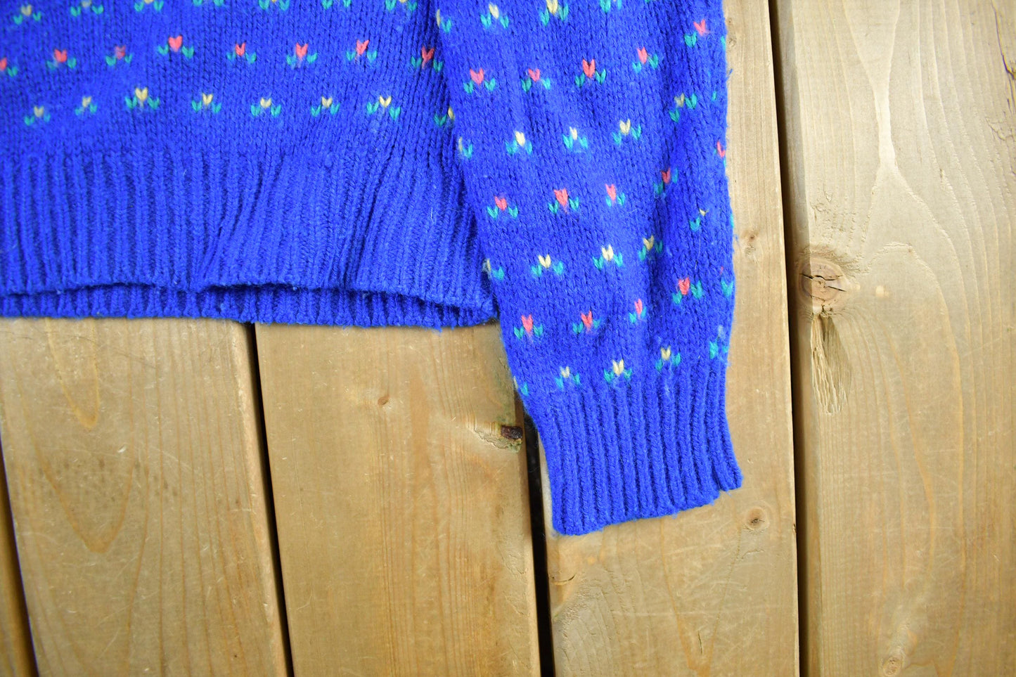 Vintage 1990s Ashley Wool Floral Knit Crewneck Sweater Women's S-M from propervintagecanada