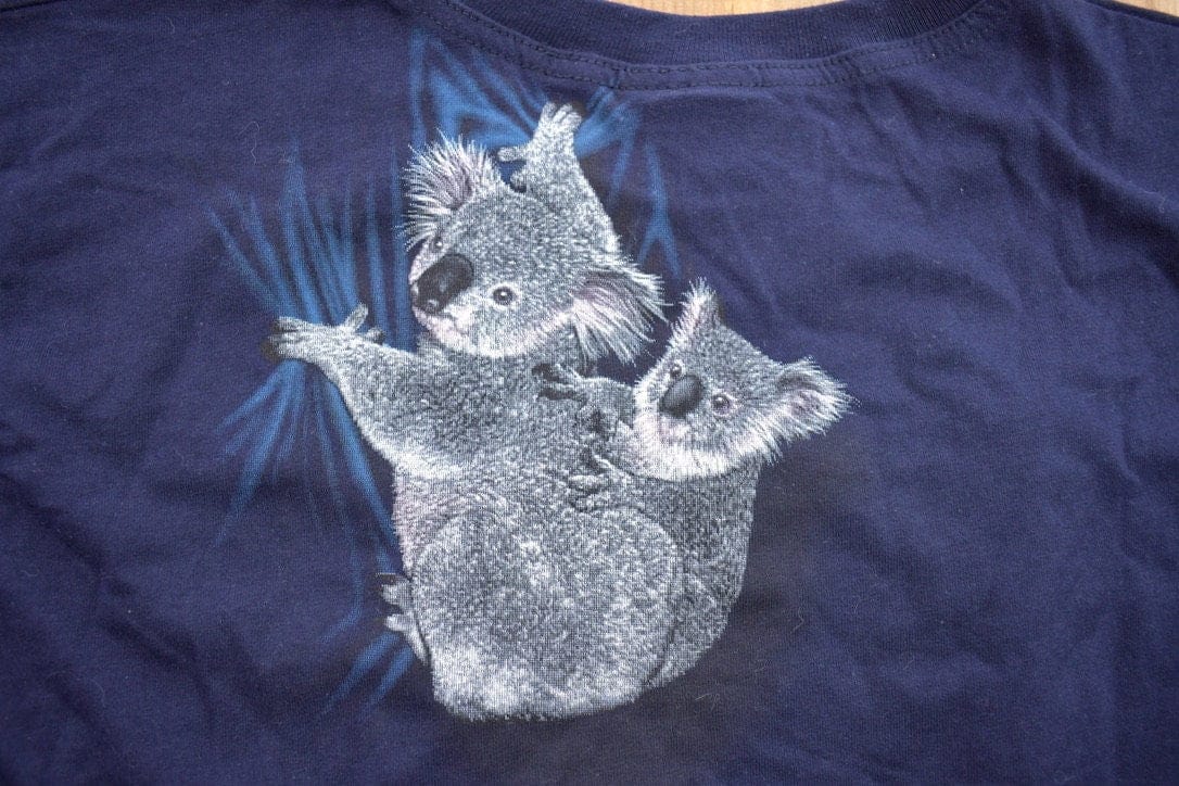 Vintage 1990s Australia Zoo koala Bear Themed Souvenir T Shirt Men's Medium from propervintagecanada