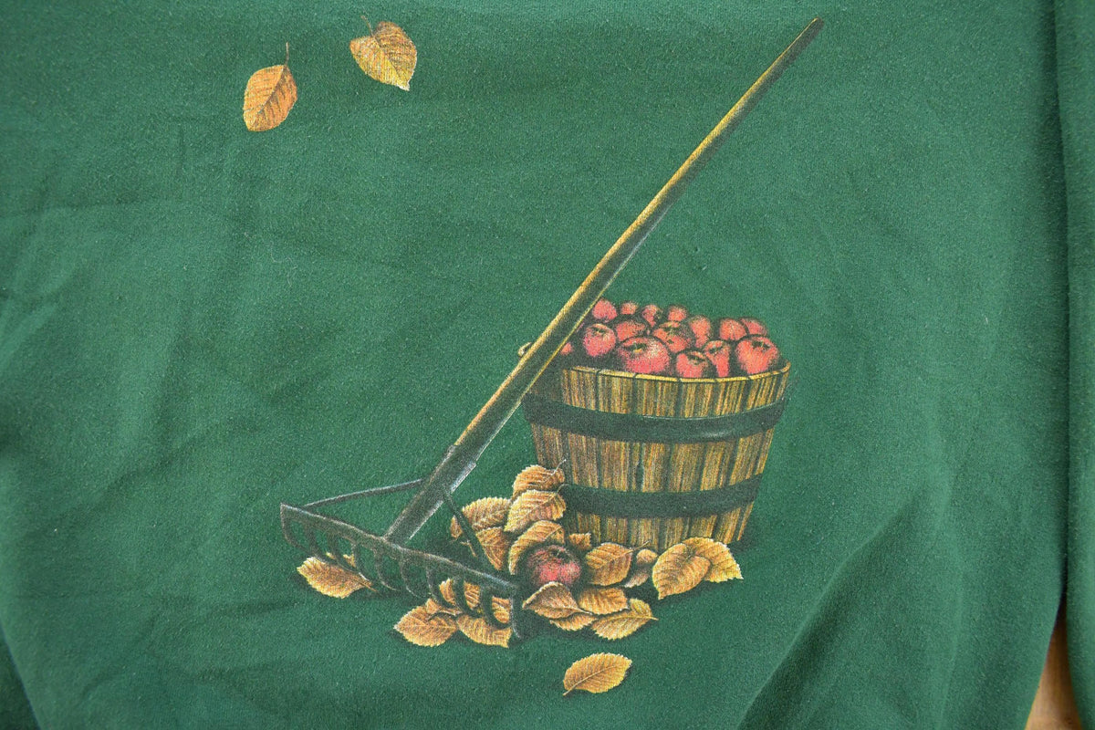 Vintage 1990s Autumn Apples Travel Souvenir Graphic Crewneck Sweatshirt Men's L from propervintagecanada