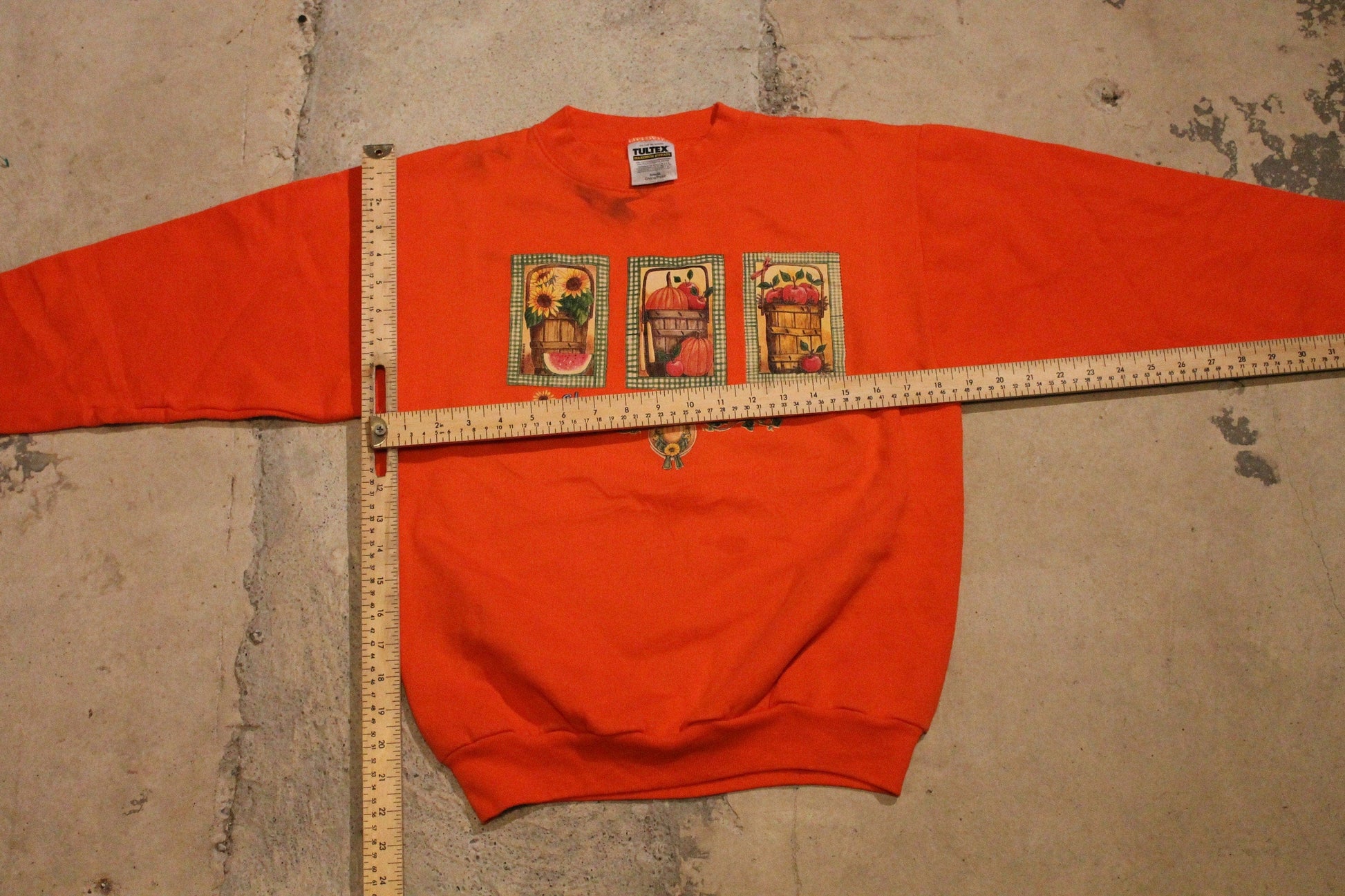 Vintage 1990s Autumn Fall Graphic Crewneck Men's Small from propervintagecanada