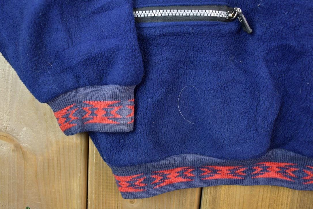 Vintage 1990s Avalanche Fleece Sweater / Outdoorsman / 90s Sweater / Streetwear / Hiking / Fleece Zip up from propervintagecanada