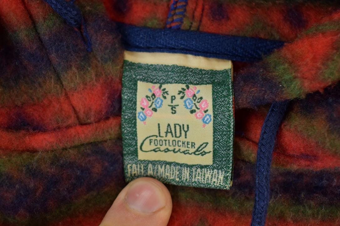 Vintage 1990s Aztec Fleece Outdoorsman Sweater Men's XL from propervintagecanada