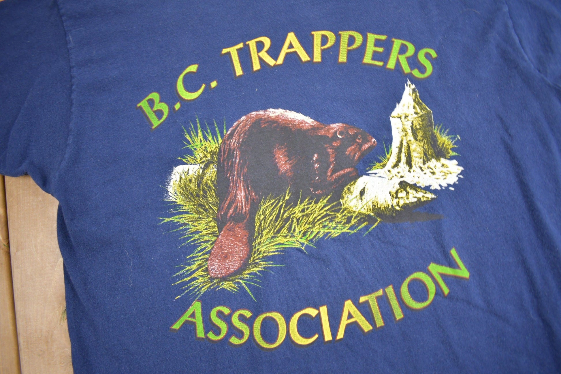 Vintage 1990s B.C. Trappers Association Graphic T Shirt Men's XL from propervintagecanada