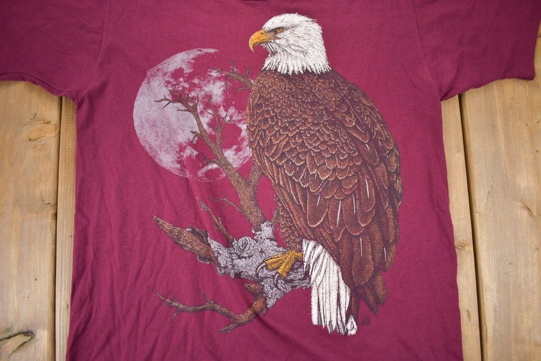 Vintage 1990s Bald Eagle Graphic T-Shirt Men's Large from propervintagecanada