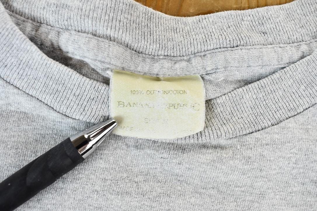 Vintage 1990s Banana Republic Clothing Co. Single Stitch Graphic Barber Shop T-Shirt Men's M from propervintagecanada