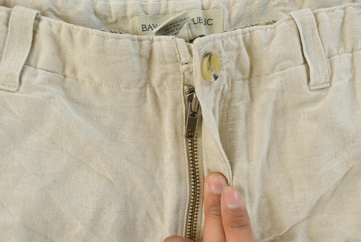 Vintage 1990s Banana Republic Linen Pants Men's 33 x 27 from propervintagecanada