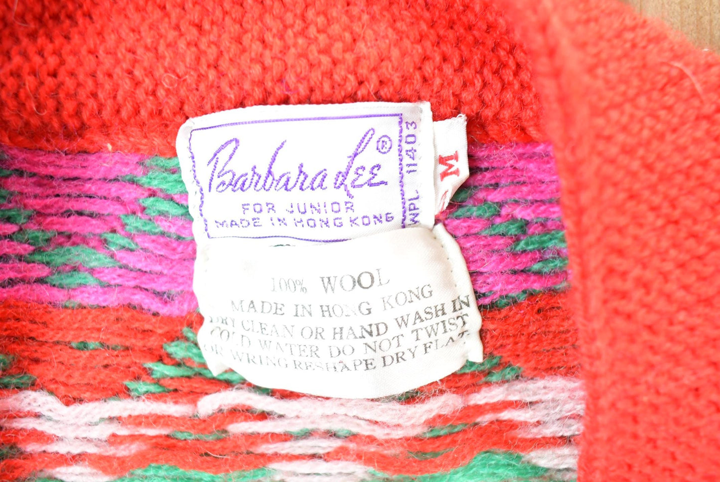 Vintage 1990s Barbara Dee 100% Wool Knit Sweater Men's Medium from propervintagecanada