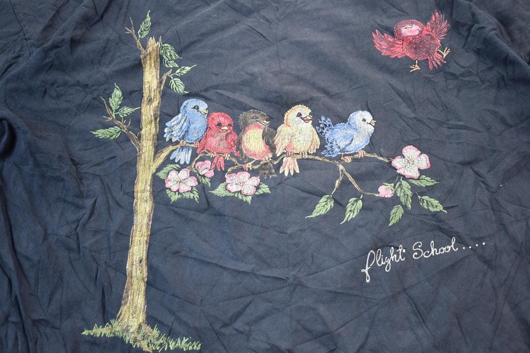Vintage 1990s Basic Birdy Graphic T-Shirt Men's Large from propervintagecanada
