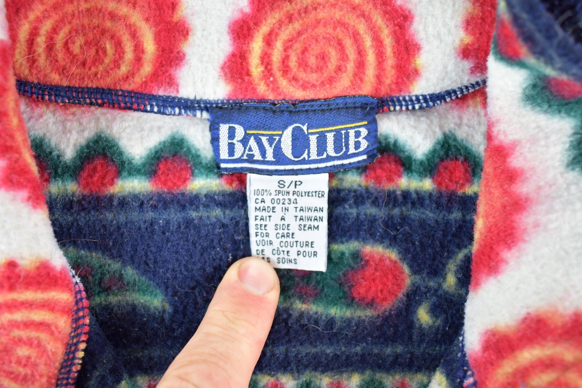 Vintage 1990s Bay Club Fleece Outdoorsman Sweater Men's Small from propervintagecanada