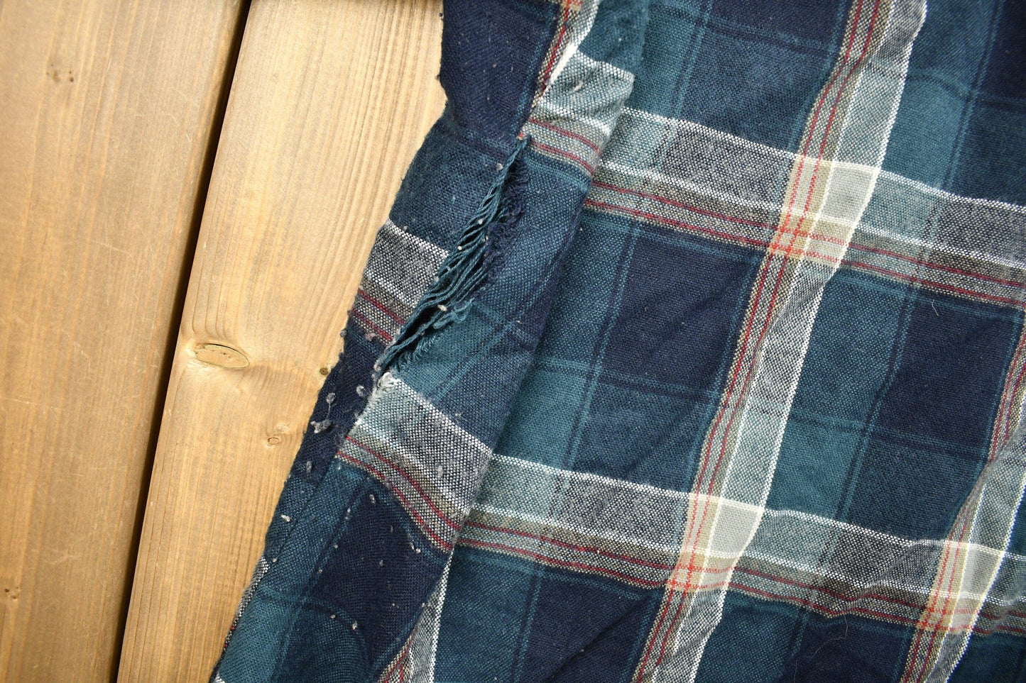 Vintage 1990s Bay Waters Plaid Button Up Shirt Men's 2XL from propervintagecanada