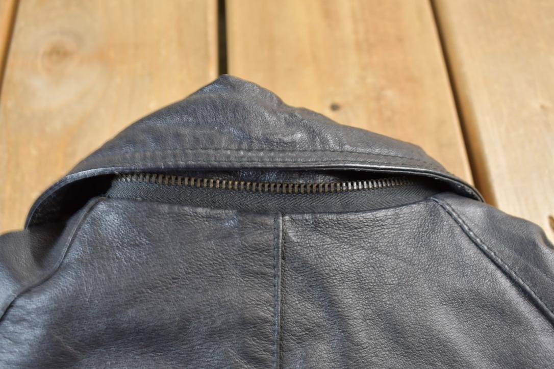 Vintage 1990s BB Dakota Genuine Leather Western Jacket Men's Medium from propervintagecanada