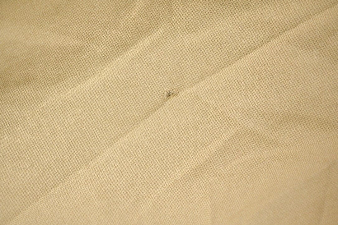 Vintage 1990s Beige Blank USMC Button Up Military Shirt Men's MMen's Medium from propervintagecanada