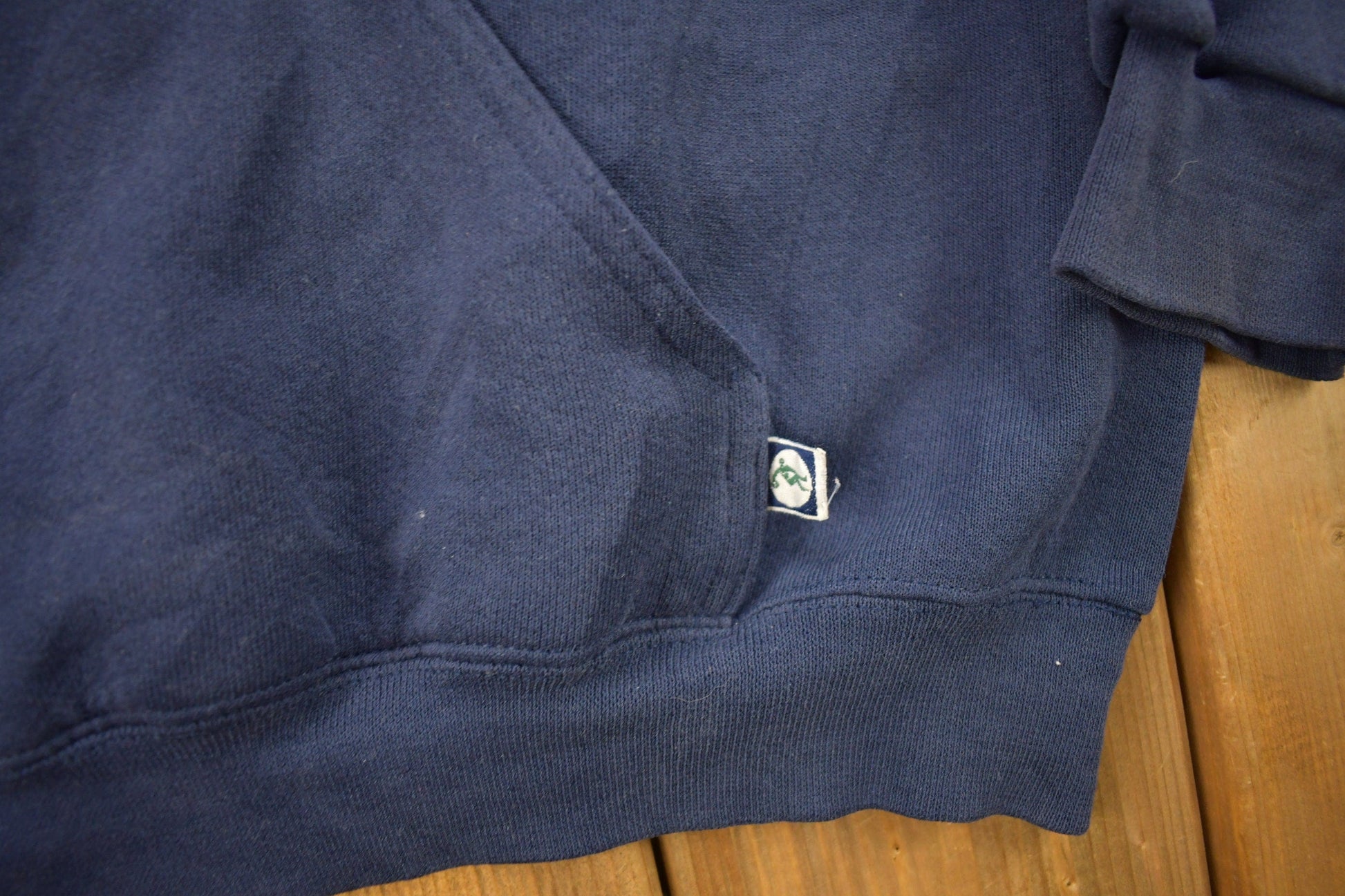 Vintage 1990s Bemidji State University Collegiate Hoodie Men's Medium from propervintagecanada