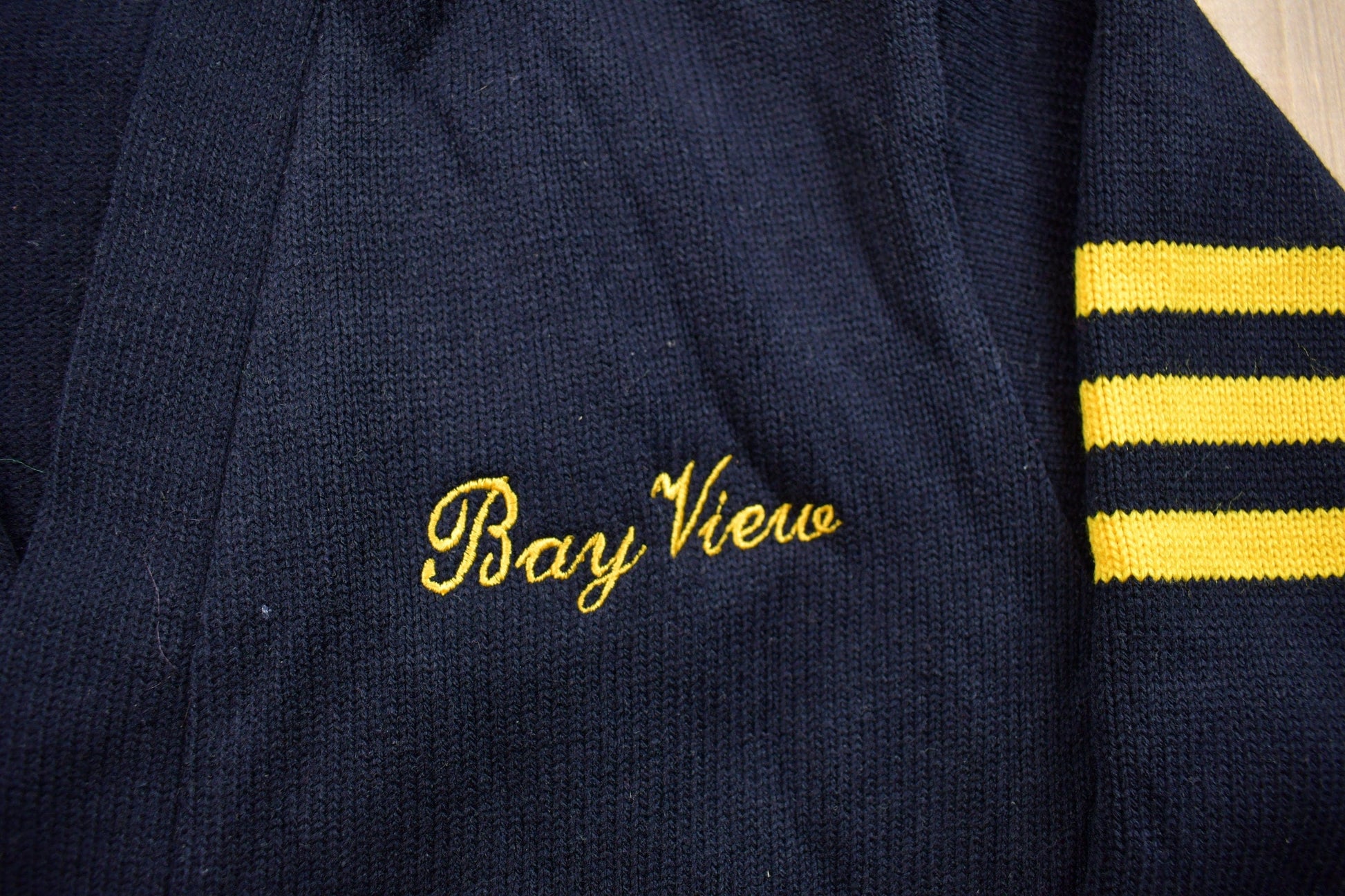 Vintage 1990s Bendinger Brothers Bay View Knitted Cardigan Sweater Youth Large from propervintagecanada