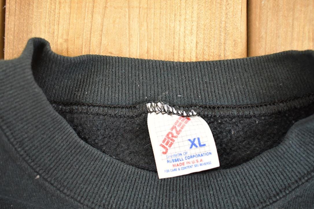 Vintage 1990s Beth Eden Seniors Souvenir Crewneck Sweatshirt Men's L / 90's Tourist Vacation Graphic Sweater from propervintagecanada