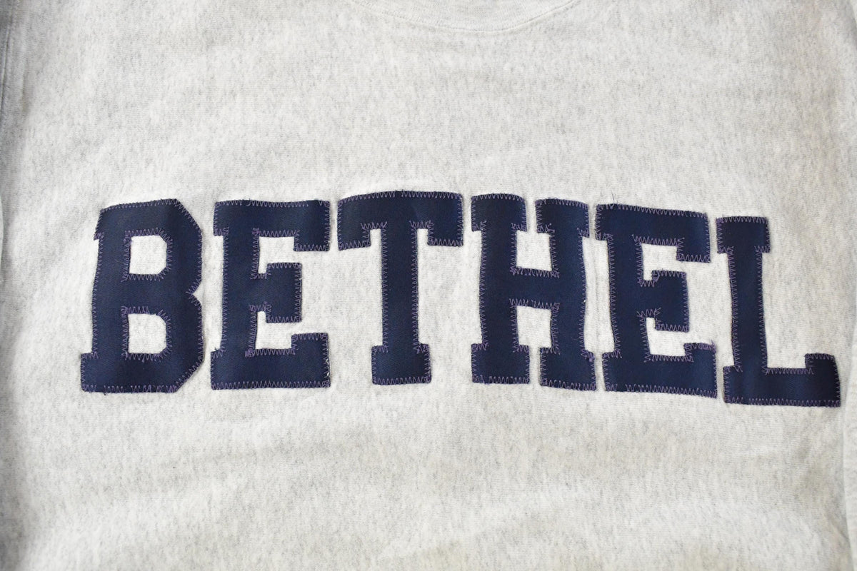 Vintage 1990s Bethel University Collegiate Crewneck Sweatshirt Mens 2XL from propervintagecanada