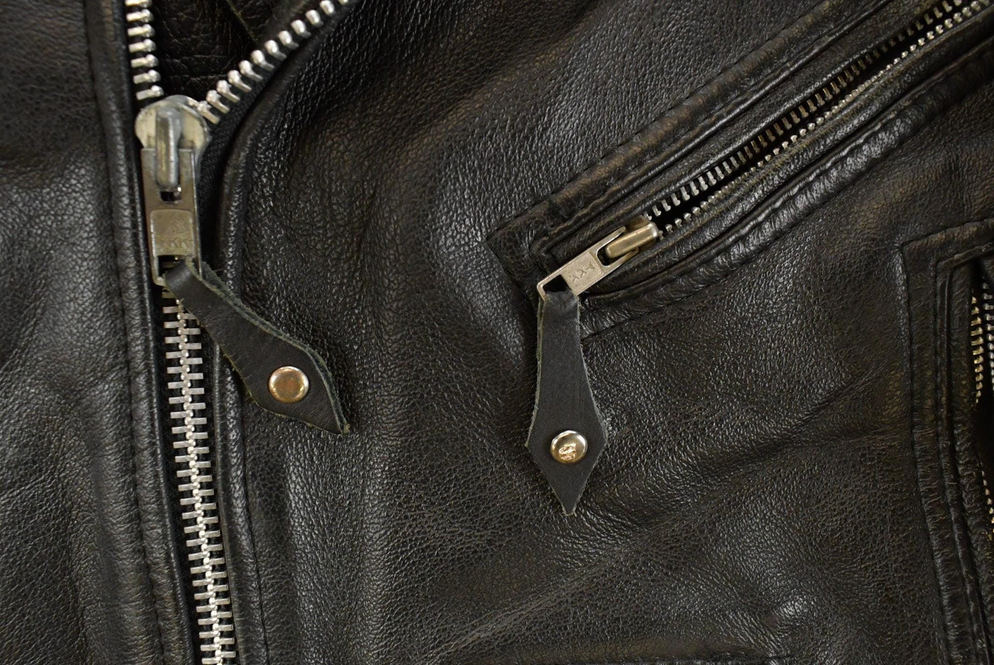 Vintage 1990s Biker Motorcycle Leather Jacket Men's Medium from propervintagecanada