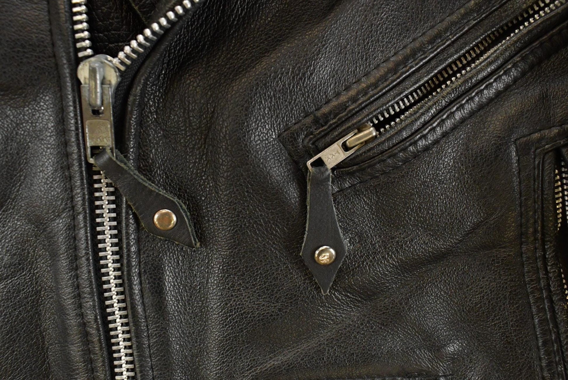 Vintage 1990s Biker Motorcycle Leather Jacket Men's Medium from propervintagecanada