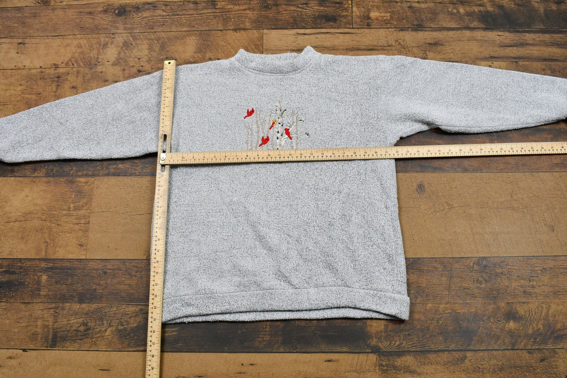 Vintage 1990s Bird & Trees Embroidered Graphic Crewneck Women's Large from propervintagecanada