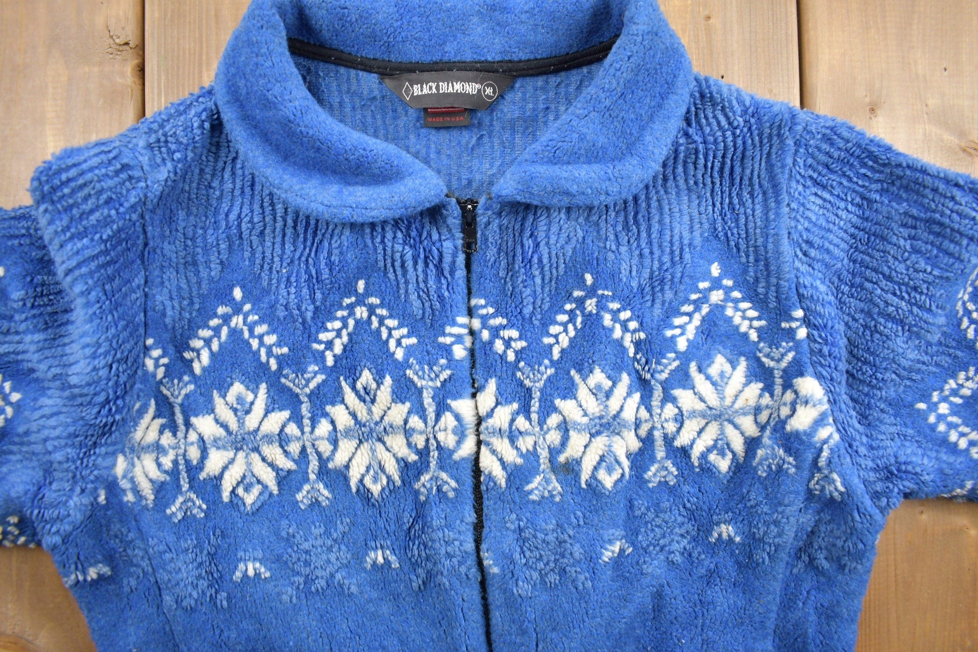 Vintage 1990s Black Diamond Fleece Sweater Men's Medium from propervintagecanada
