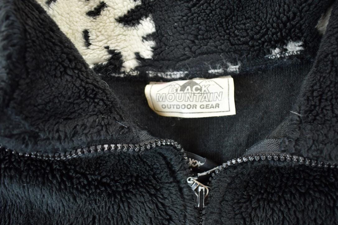 Vintage 1990s Black Mountain AOP Snowflake Fleece Outdoorsman Sweater Men's Large from propervintagecanada
