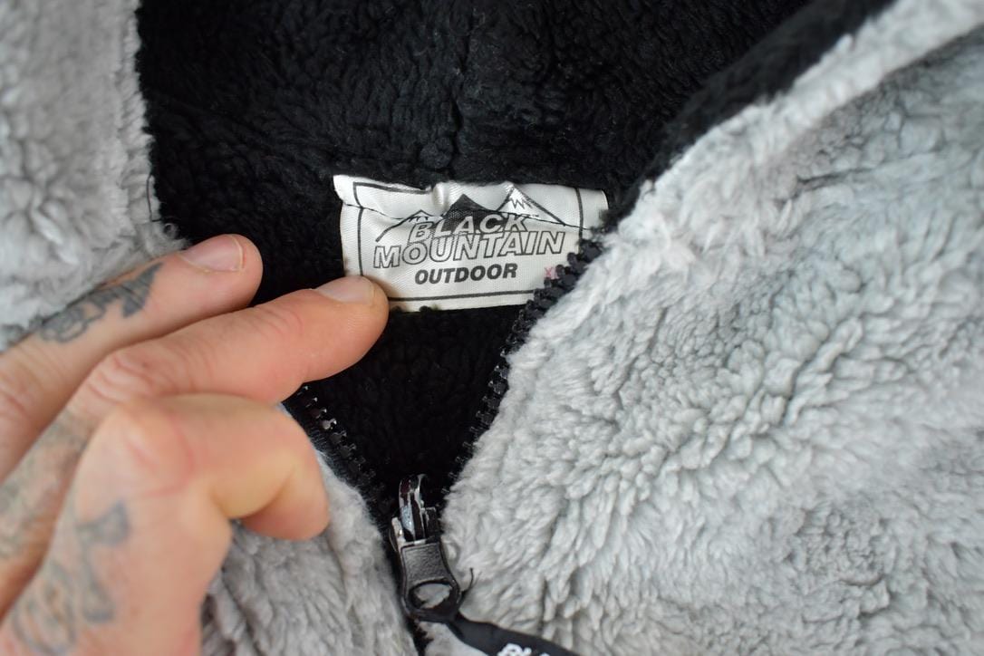 Vintage 1990s Black Mountain Fleece Outdoorsman Hoodie Sweater Men's XL from propervintagecanada