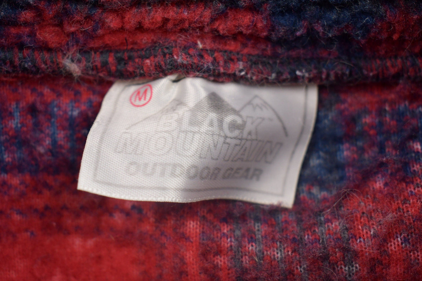Vintage 1990s Black Mountain Outdoor Gear Thick Fleece Zip Up Sweater Men's Medium from propervintagecanada