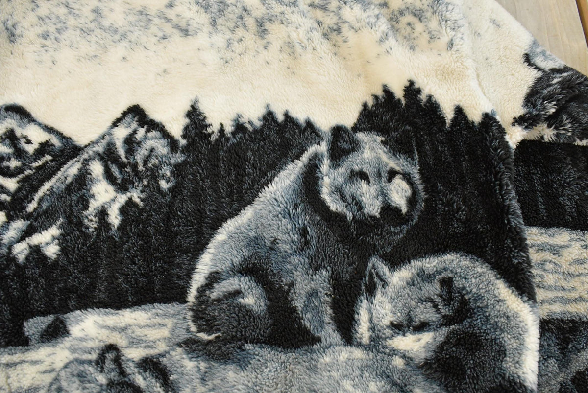 Vintage 1990s Black Mountain Wolf Theme All Over Print Zip Up Fleece Sweater Men's M from propervintagecanada