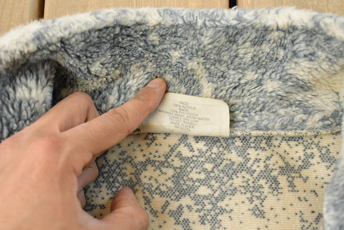 Vintage 1990s Black Mountain Wolf Theme All Over Print Zip Up Fleece Sweater Men's M from propervintagecanada
