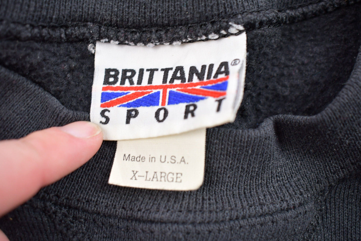 Vintage 1990s Blank Crewneck Sweatshirt Men's XL from propervintagecanada