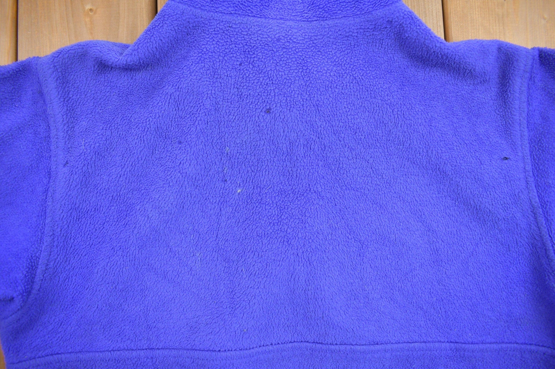 Vintage 1990s Blank Half-Zip Fleece Sweater Men's Medium from propervintagecanada