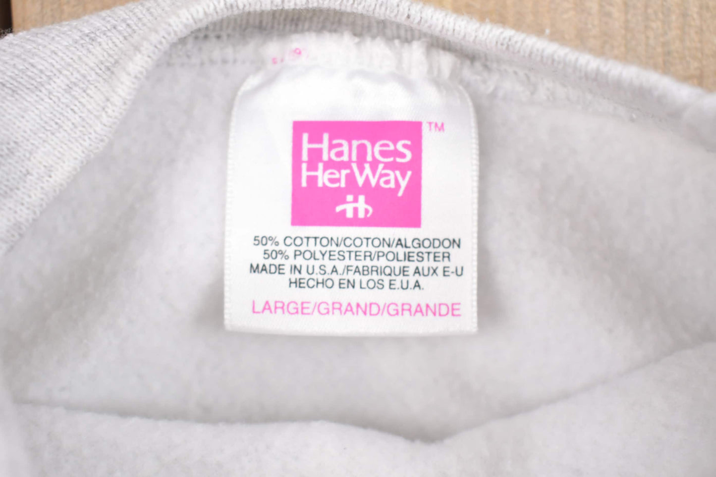 Vintage 1990s Blank Hanes Raglan Crewneck Sweatshirt Women's M from propervintagecanada