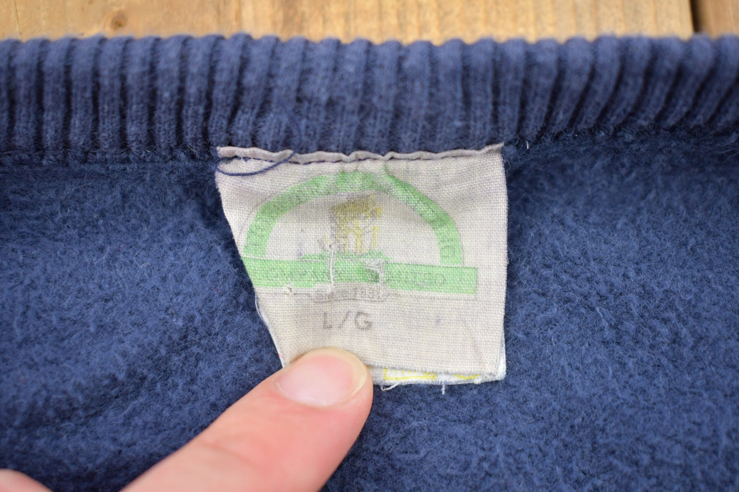 Vintage 1990s Blank Navy Blue Crewneck Sweatshirt Men's Small from propervintagecanada