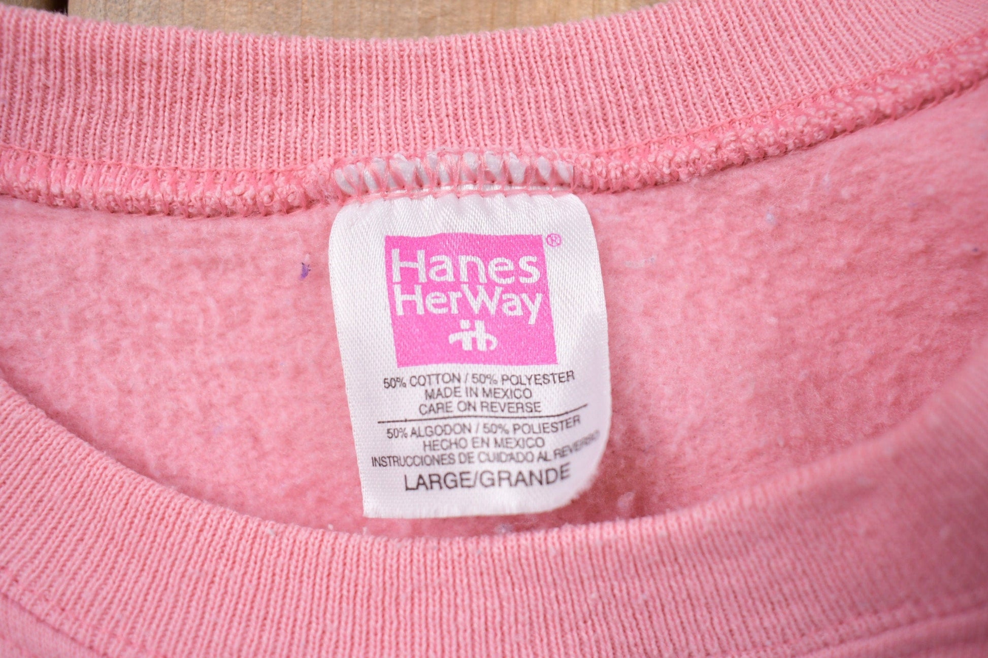 Vintage 1990s Blank Pink Crewneck Sweatshirt Men's Medium from propervintagecanada