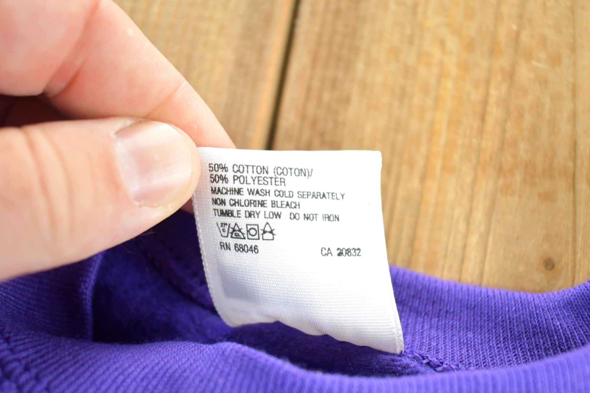 Vintage 1990s Blank Purple Crewneck Sweatshirt Mens XL from propervintagecanada