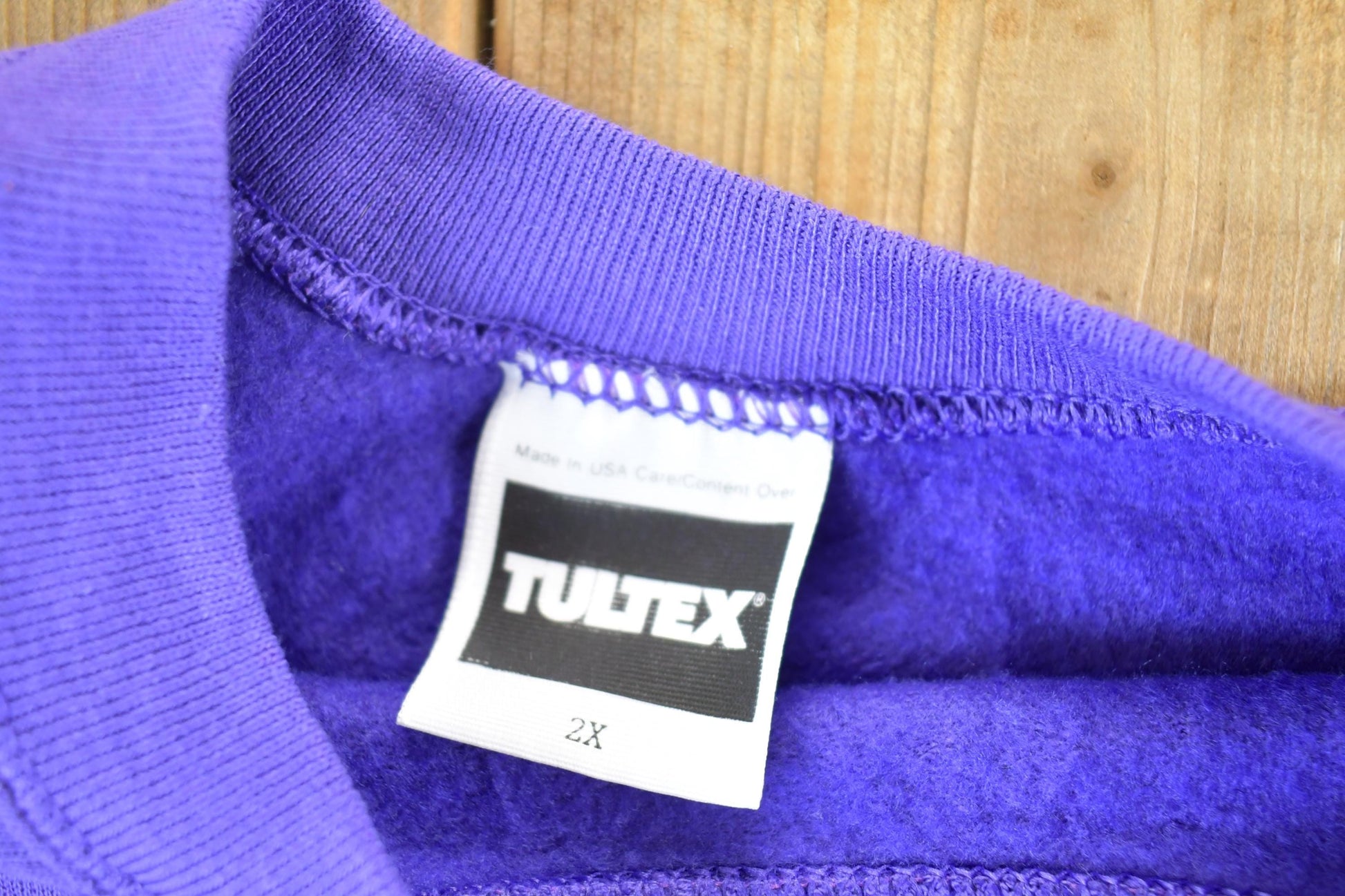 Vintage 1990s Blank Purple Crewneck Sweatshirt Mens XL from propervintagecanada