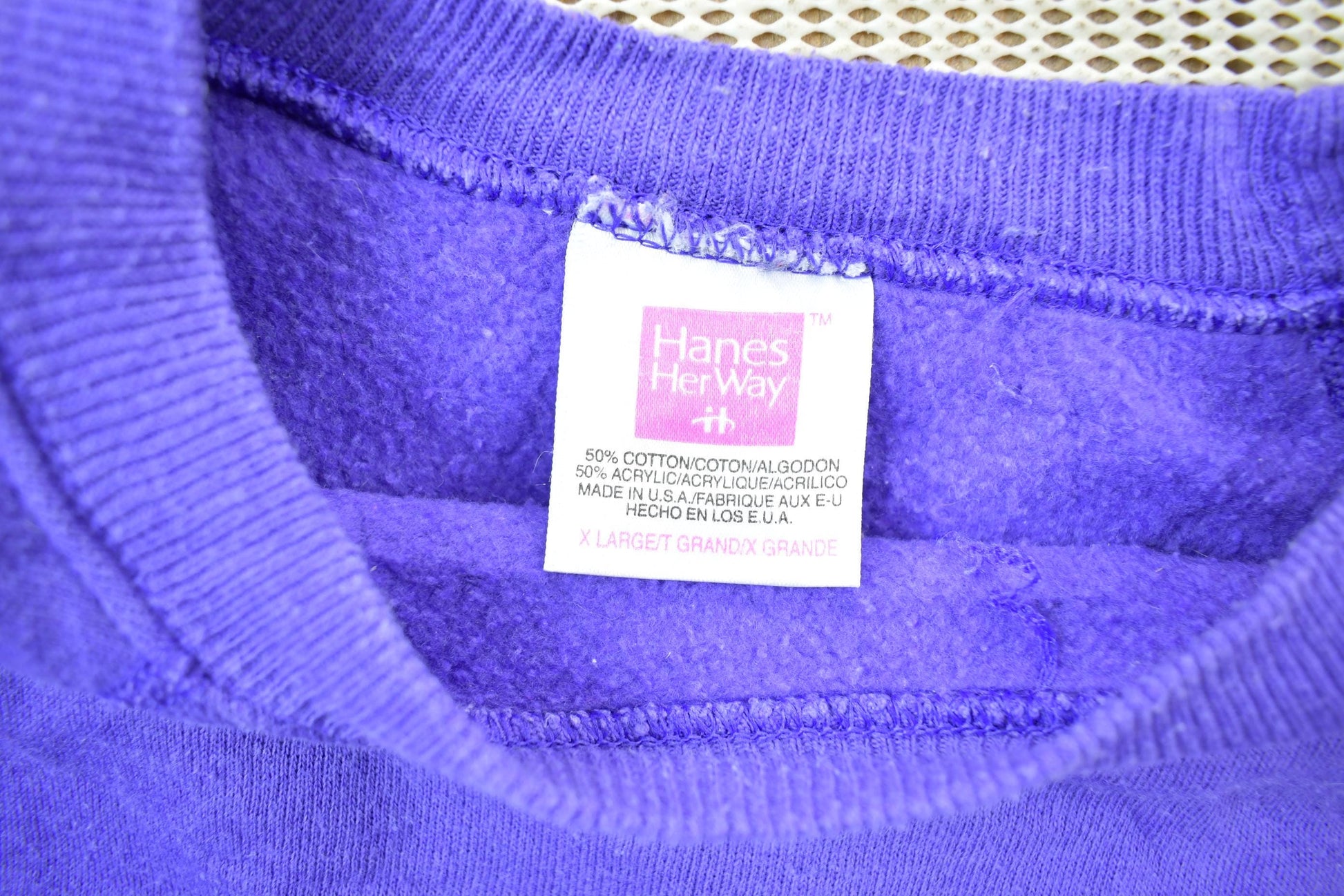 Vintage 1990s Blank Purple Crewneck Sweatshirt Women's M-L from propervintagecanada