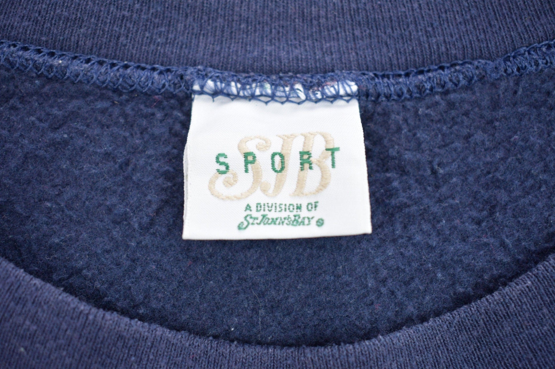 Vintage 1990s Blank Simple Sportswear Crewneck Sweatshirt Men's Medium from propervintagecanada