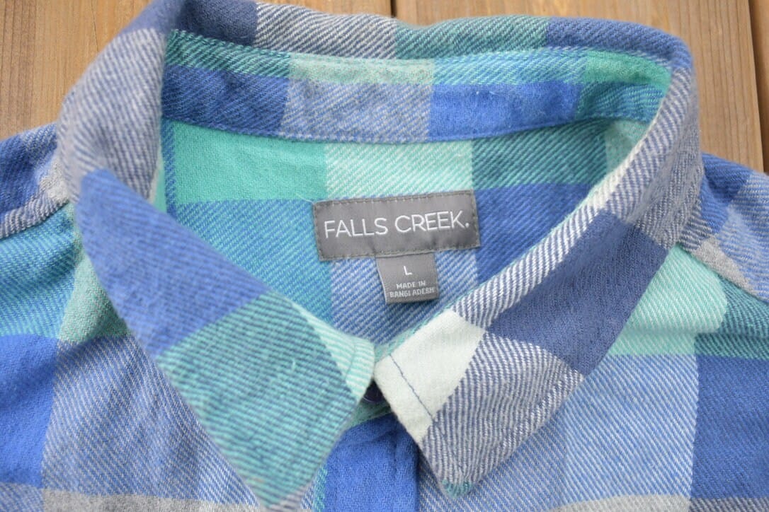 Vintage 1990s Blue Flannel Plaid Button Up Western Shirt Men's Large from propervintagecanada