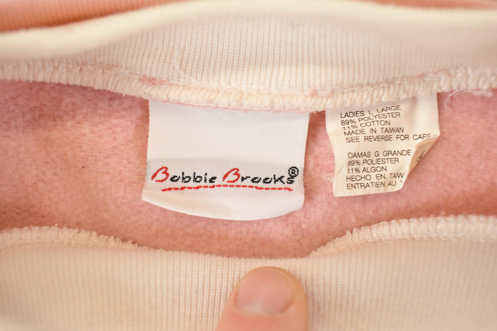 Vintage 1990s Bobbie Brooks Cute Teddy Bear Double Collar Crewneck Sweatshirt Women's XL / 90's Kitty Cat Destination Sweater from propervintagecanada