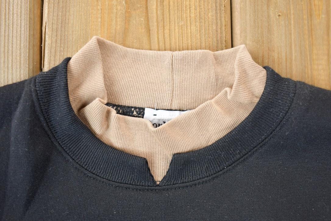 Vintage 1990s Bonworth Double Collar Giraffe Africa Crewneck Men's Medium from propervintagecanada