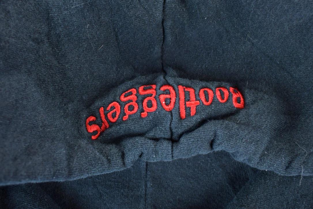 Vintage 1990s Bootleggers Main St Minnesota Souvenir Heavyweight Hoodie Sweatshirt Men's Large from propervintagecanada