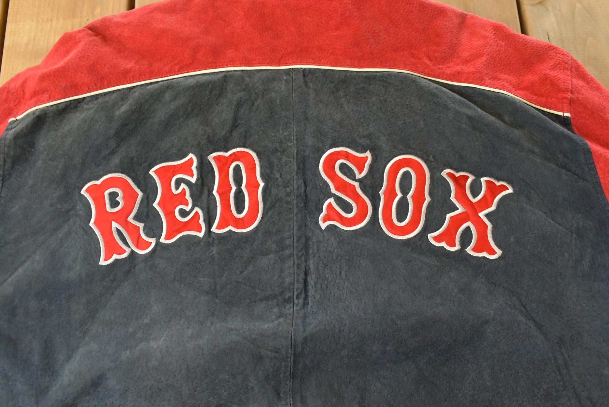 Vintage 1990s Boston Red Sox MLB Leather Suede Jacket Men's 2XL / G III Carl Banks / Sportswear / 90s Baseball / Embroidered from propervintagecanada
